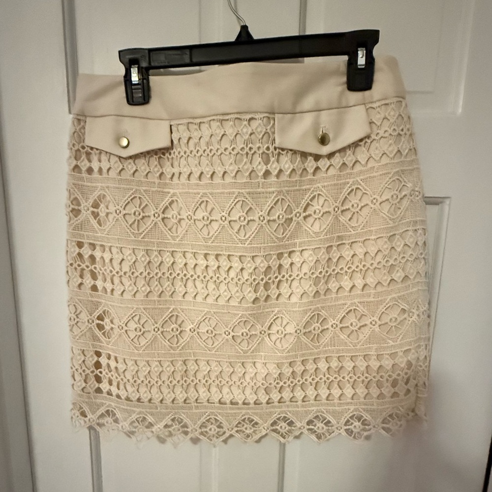 Joe Fresh size 8 cream lace mini skirt